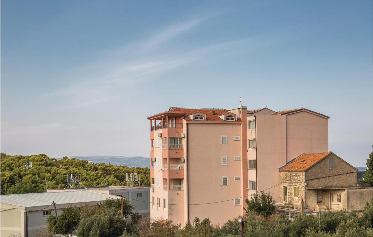 Amazing Apartment In Makarska With Wifi Экстерьер фото