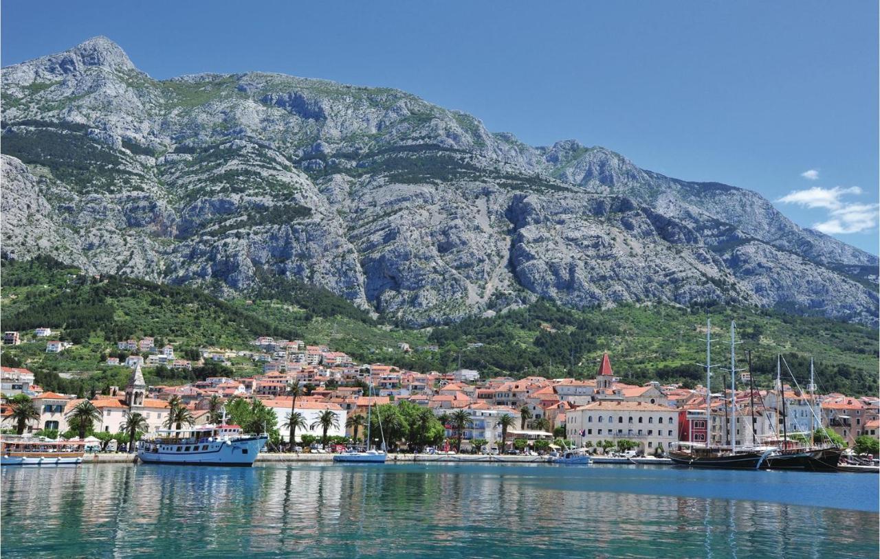 Amazing Apartment In Makarska With Wifi Экстерьер фото