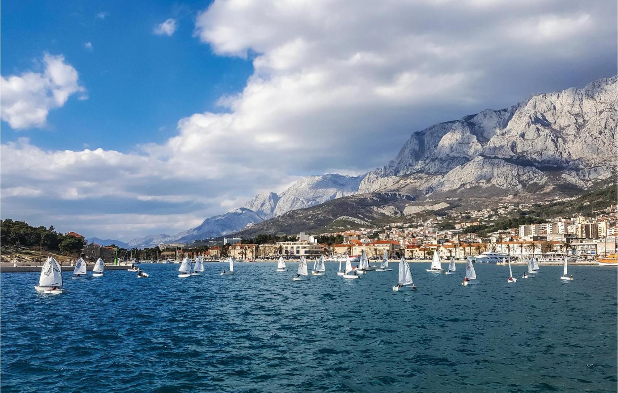 Amazing Apartment In Makarska With Wifi Экстерьер фото